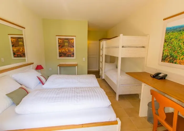 Elia 3* Guntramsdorf